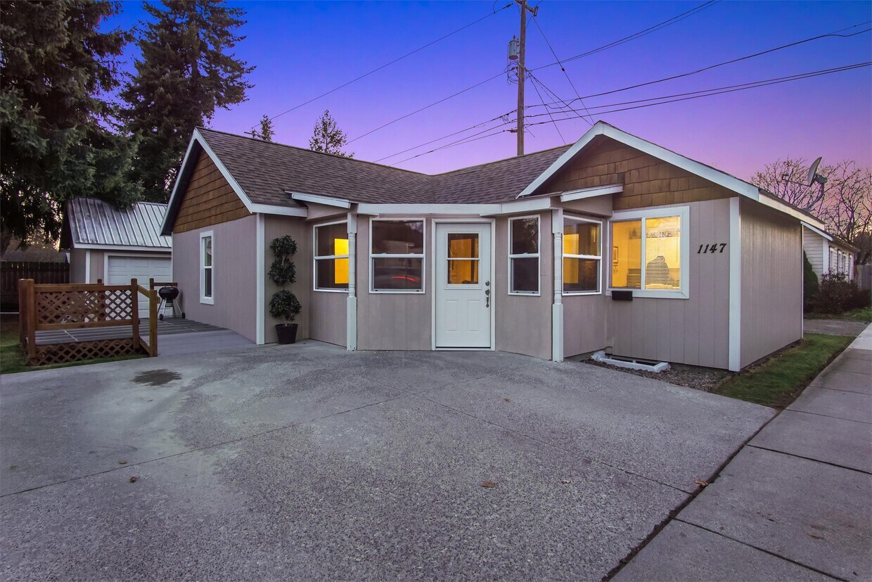 1147 N 7th St, Coeur d'Alene, ID 83814 House Rental in Coeur d'Alene