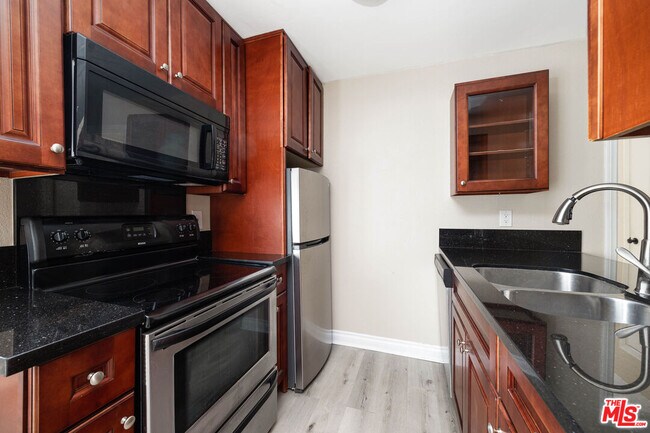 Building Photo - 4860 Rolando Ct