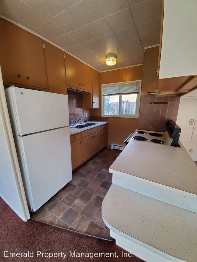 Foto del edificio - 4690-4690 W Amazon Dr