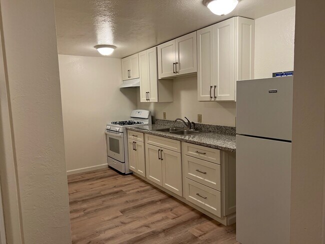 Foto del edificio - 2275 Mount Pleasant Rd