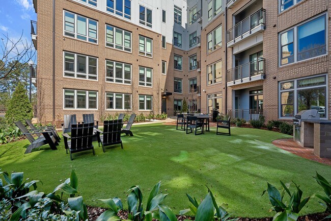 Foto del edificio - Meridian East Chatham
