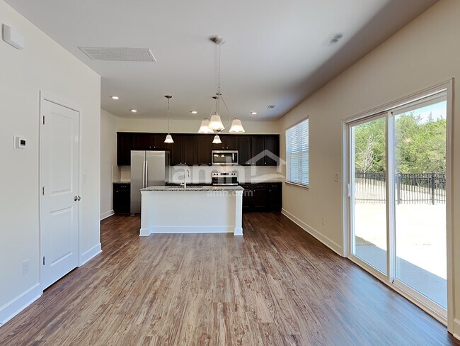 Foto del edificio - 5420 Lake Water Ct