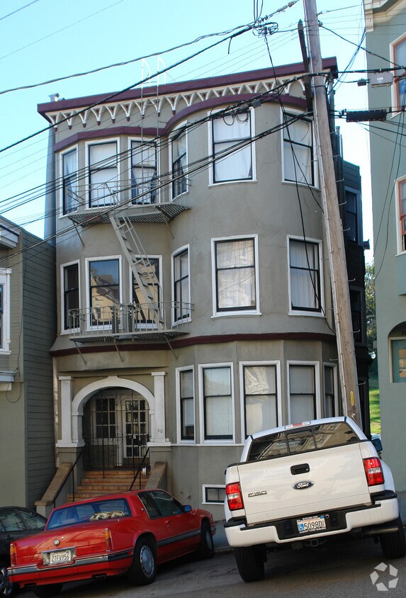 Primary Photo - 60 Central Ave