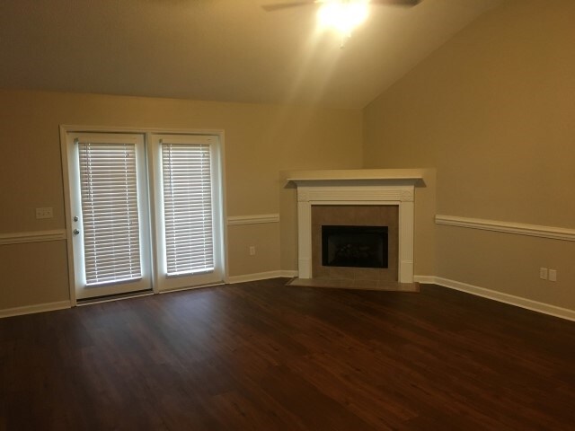 Foto del edificio - 147 Arbor Village Dr