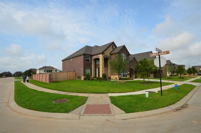Building Photo - 27403 Canyon Reach Dr
