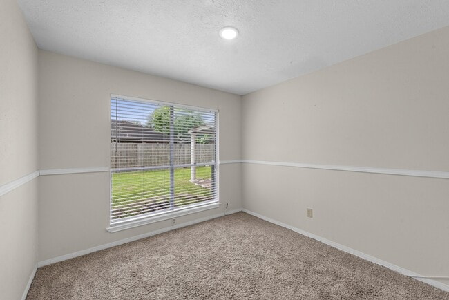 Building Photo - 19403 Bristlestar Dr