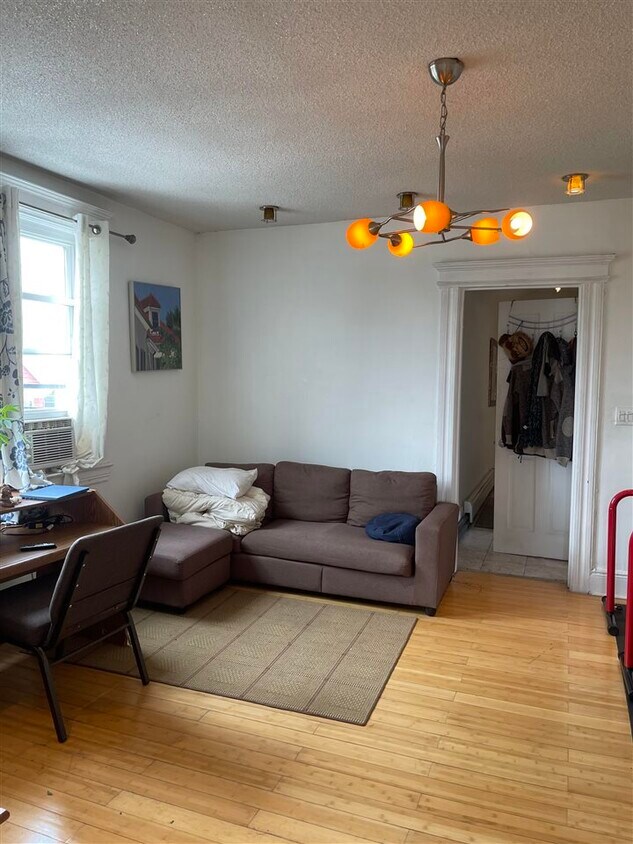 635 Garfield Ave, Jersey City, NJ 07305 House for Rent in Jersey City