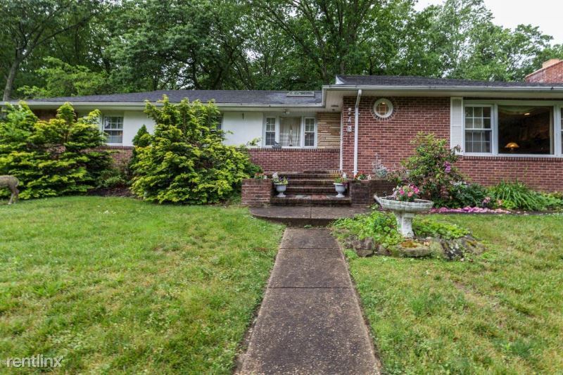 Primary Photo - 3 br, 2 bath House - 5 S Lakeview Dr