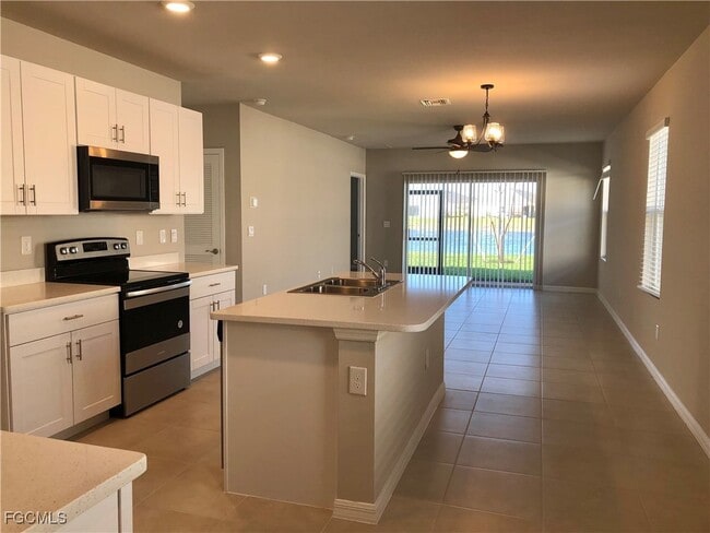 Foto del edificio - 8773 Swell Brooks Ct