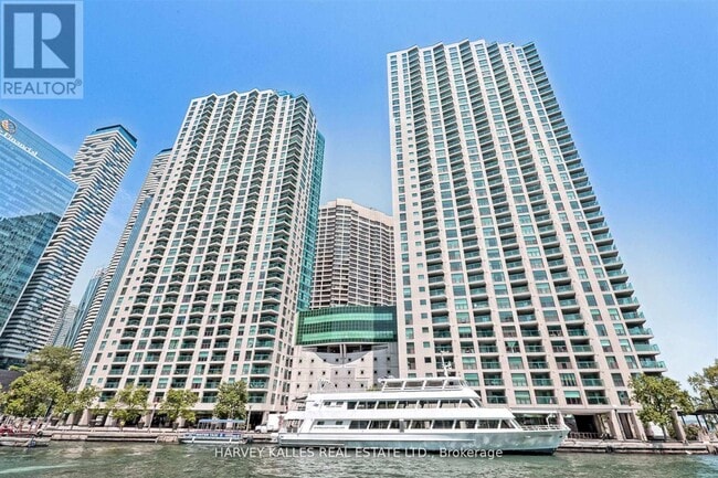 Building Photo - 99 Harbour Square