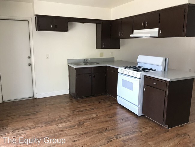 Foto del edificio - 1105 N Leslie St