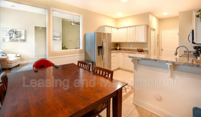 Foto del edificio - 107 Hialeah Ct