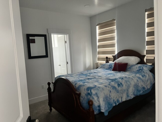 Foto del edificio - 930 Lonnie Ln