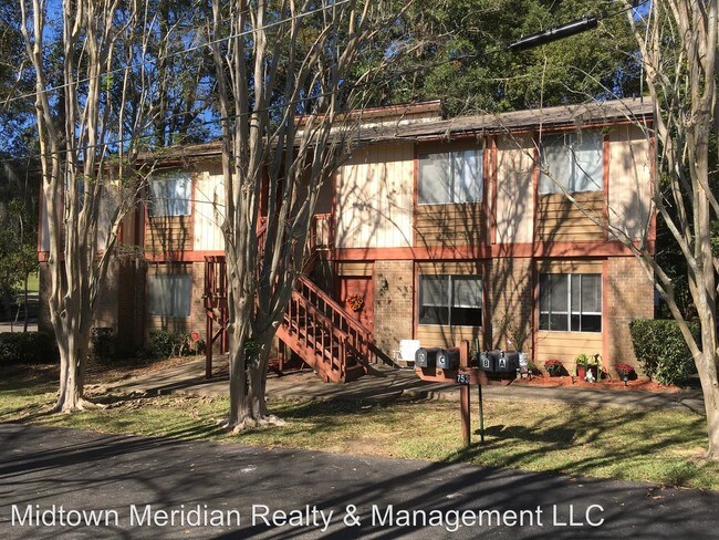 Building Photo - 753 Pointe Ct