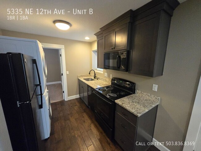 Building Photo - 5335 NE 12th Ave