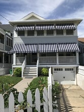 Building Photo - 7 Webb Ave