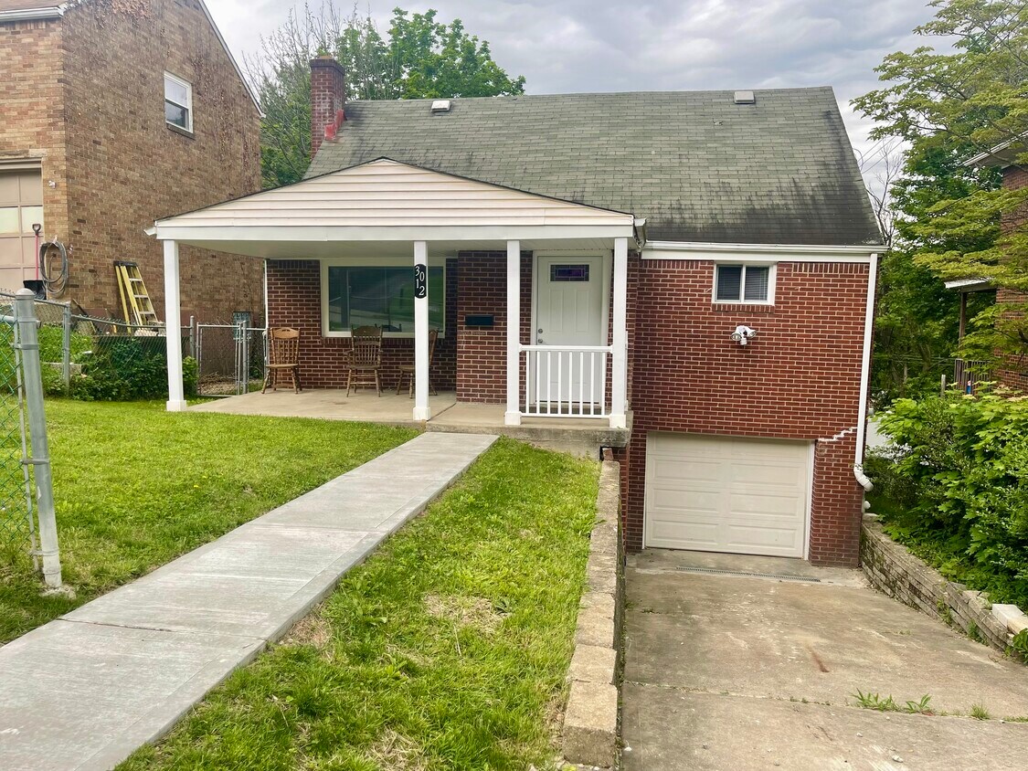 Foto principal - 3012 Alberta St