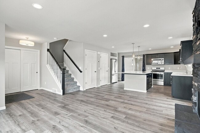 Building Photo - 6158 Driscoll Dr