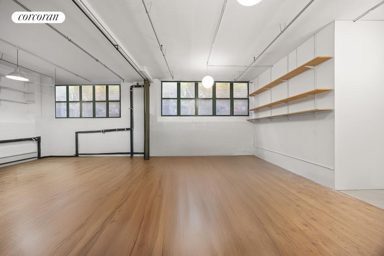 Primary Photo - 105 Lexington Ave