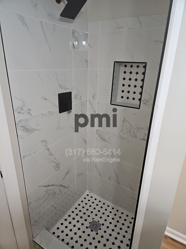 Foto del edificio - 4321 Bertha St