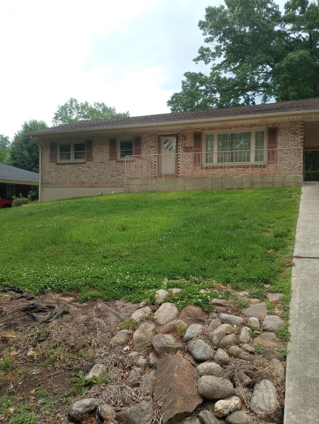 Primary Photo - 316 Chatham Dr