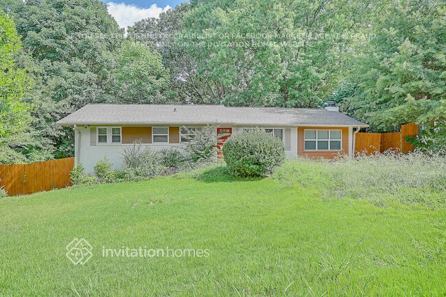 Building Photo - 3237 Tulip Dr