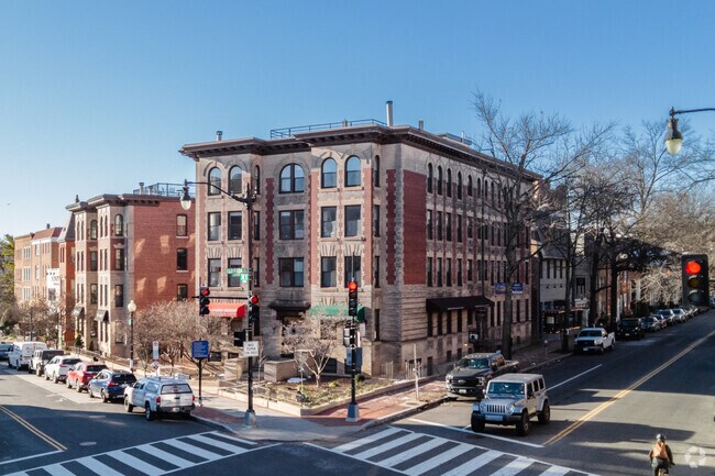 Building Photo - Kirkman Condominiums