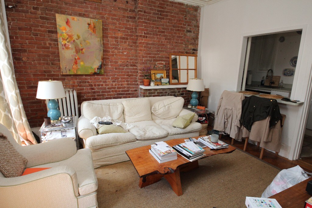 Primary Photo - 447 W 22nd St