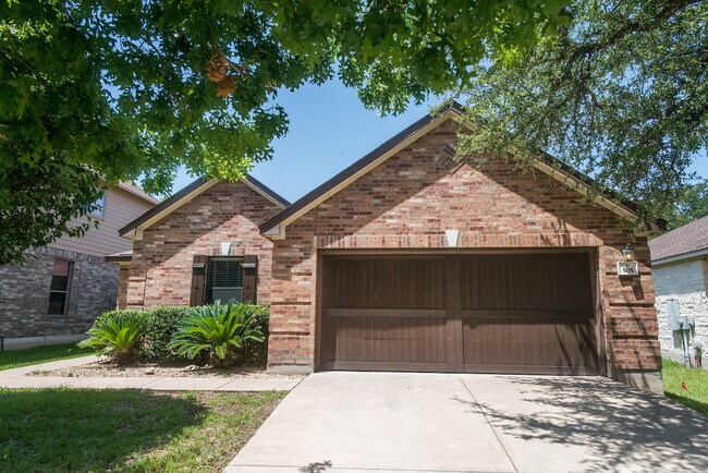Building Photo - Close to Community Amenities!  Well mainta...