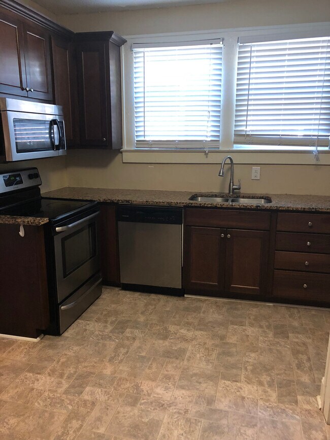 Photo - Move In Special -2 Bedroom 1.5 bathroom-Wesley Heights Apartment