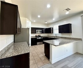 Building Photo - 6979 Painted Vista Ct