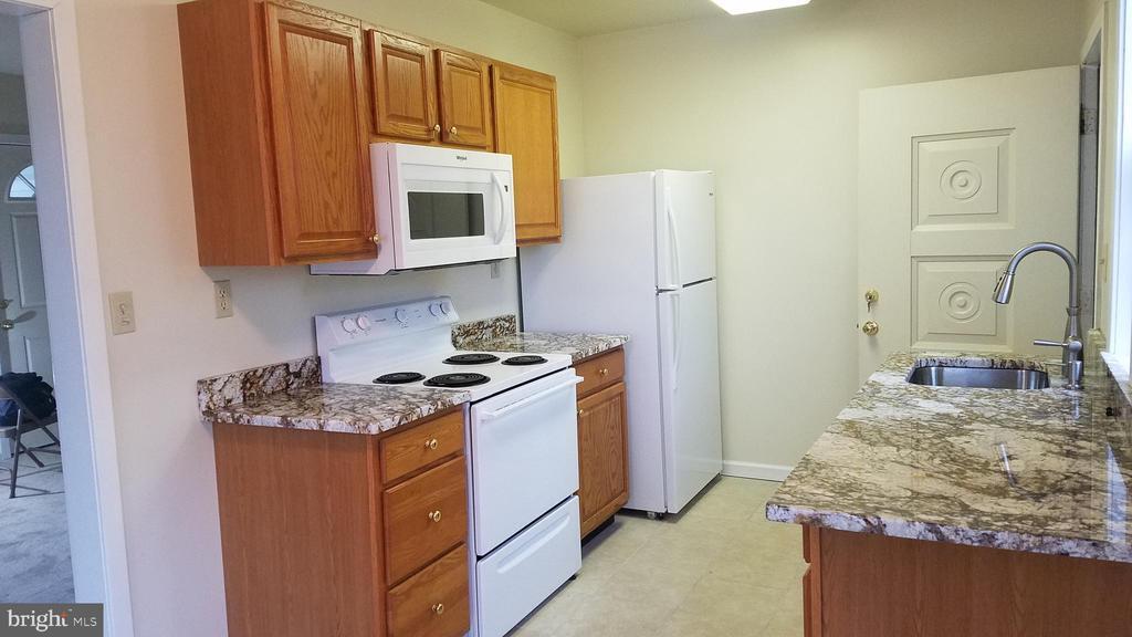 Foto principal - 8220 Savage Guilford Rd