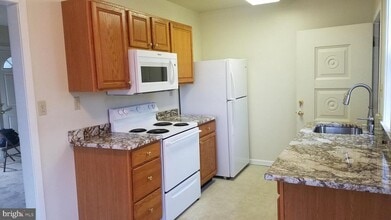 Building Photo - 8220 Savage Guilford Rd