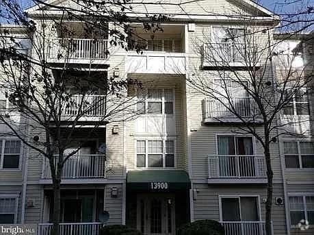 Building Photo - 13900 Farnsworth Ln
