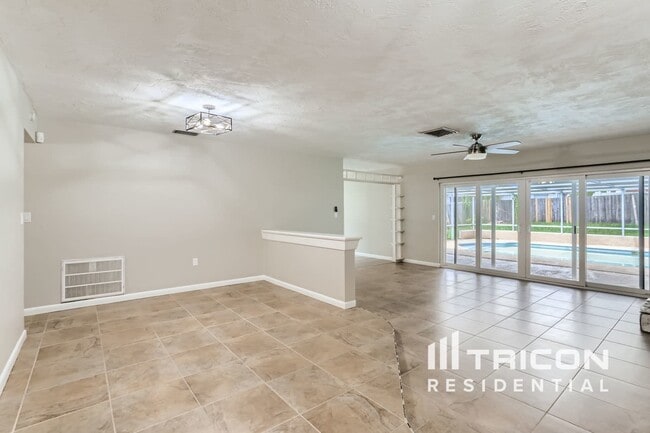 Building Photo - 609 Linda Ct