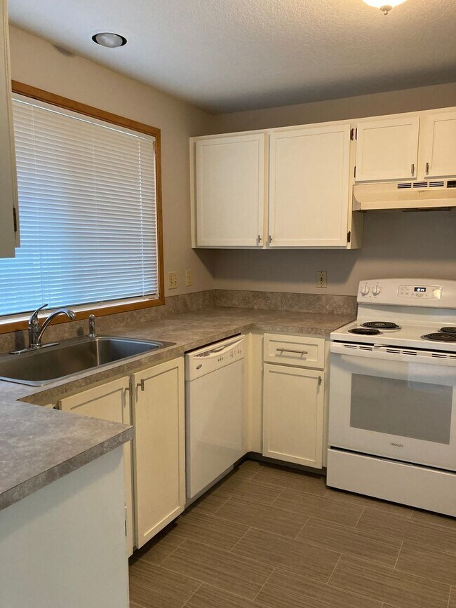 601 Oxford St, Newberg, OR 97132 House Rental in Newberg, OR