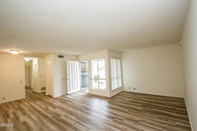 Building Photo - 3037 E Harbor Blvd