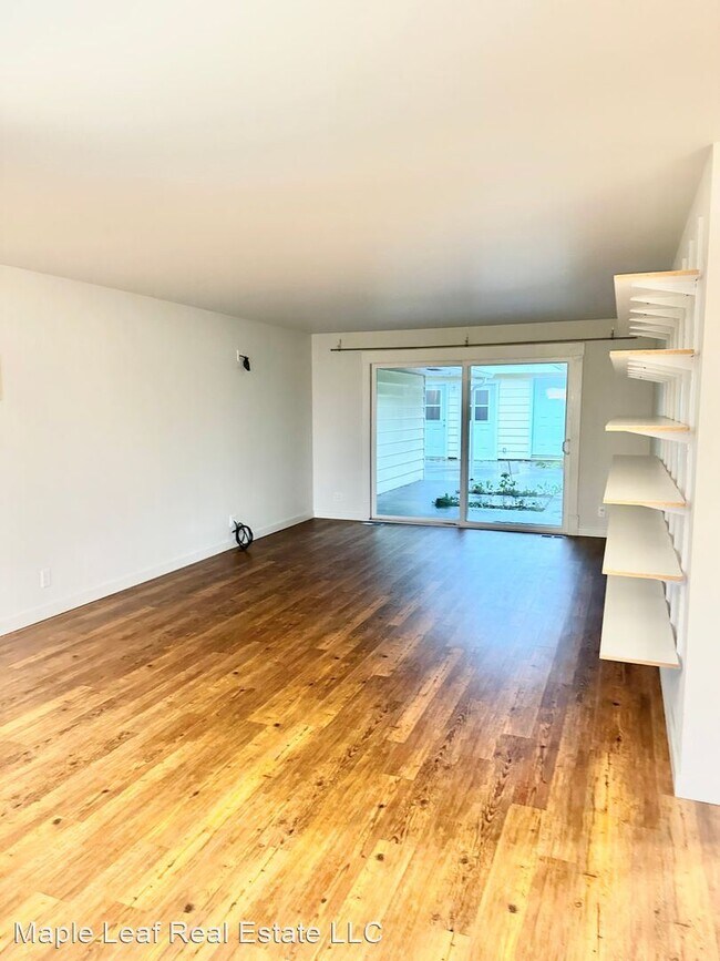 3 br, 2.5 bath House 6411 S Bangor St House Rental in Seattle, WA