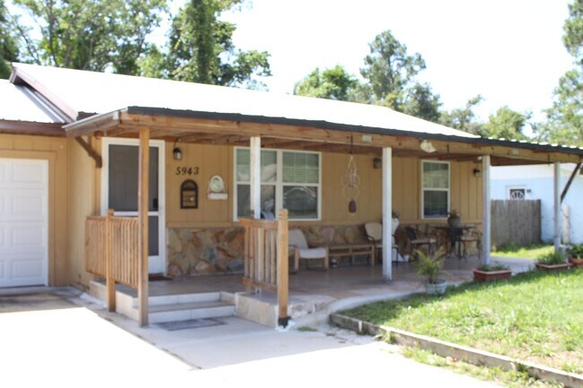 Foto del edificio - 3 Bedroom/2 Bath Home