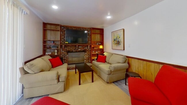 Foto del edificio - 8149 Trevellian Way