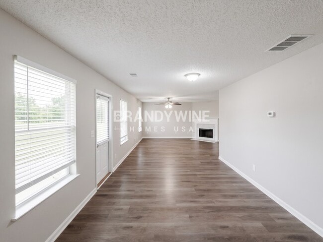 Building Photo - 3075 Pebble Creek Ln