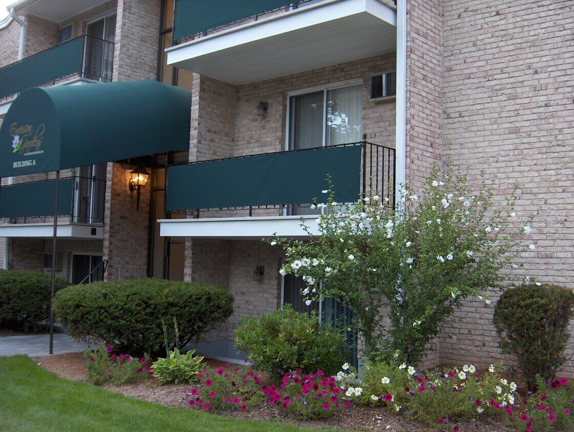 Primary Photo - 200 Manning St