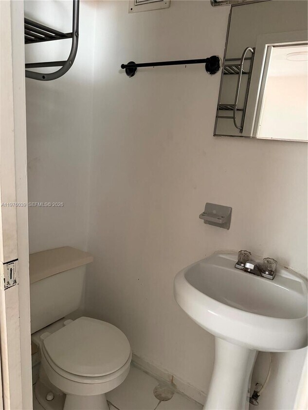 Foto del edificio - 2920 SW 79th Ave