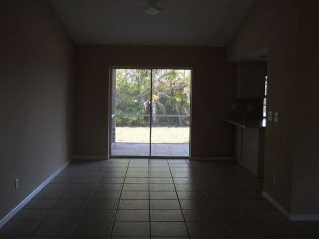 Foto del edificio - 3733 SW 1st Ave