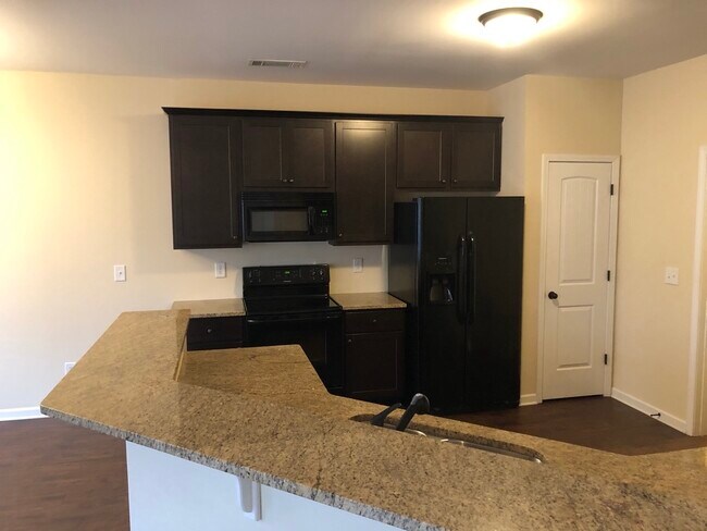 Building Photo - 317 Clover Brook Dr