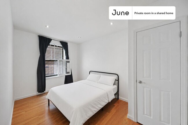 Building Photo - Room in Shared 3 bed/1 bath home in Upper West Side