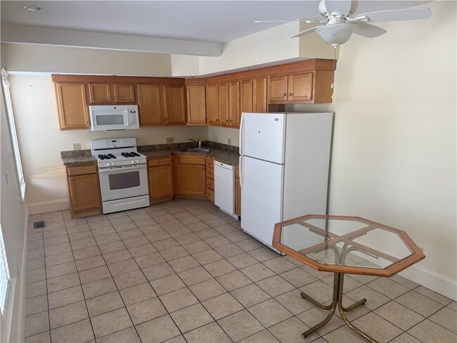 Foto del edificio - 507 W Water St