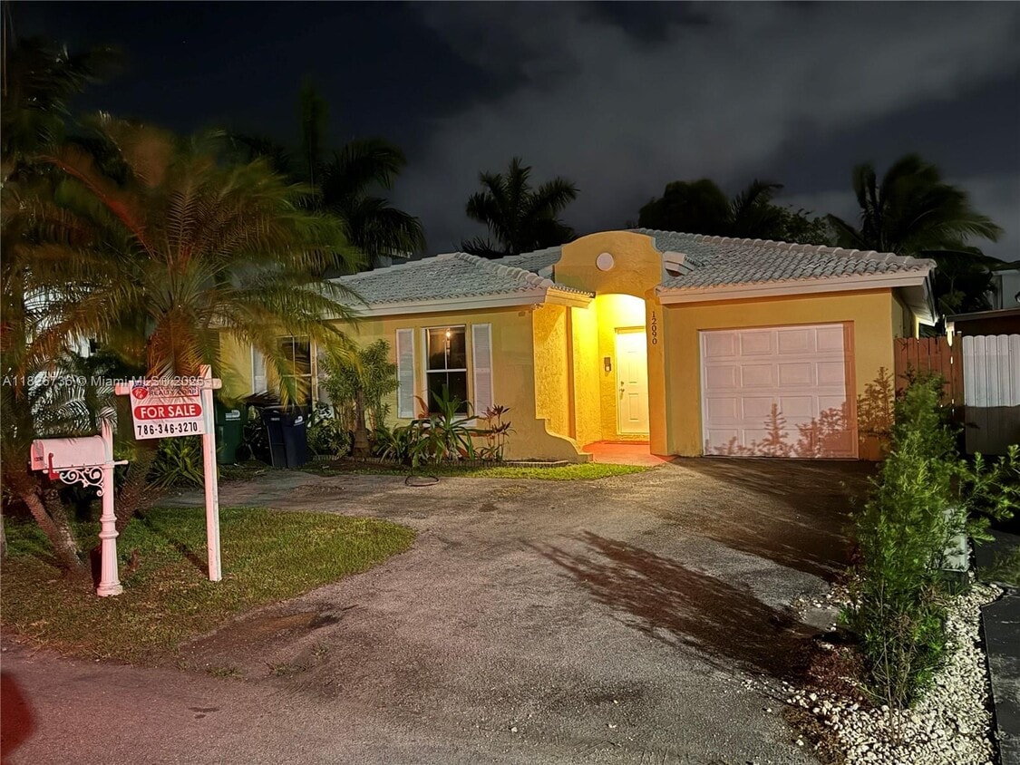 Primary Photo - 12090 SW 250th Terrace