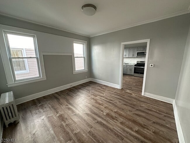 Building Photo - 100-102-102 Grand Ave