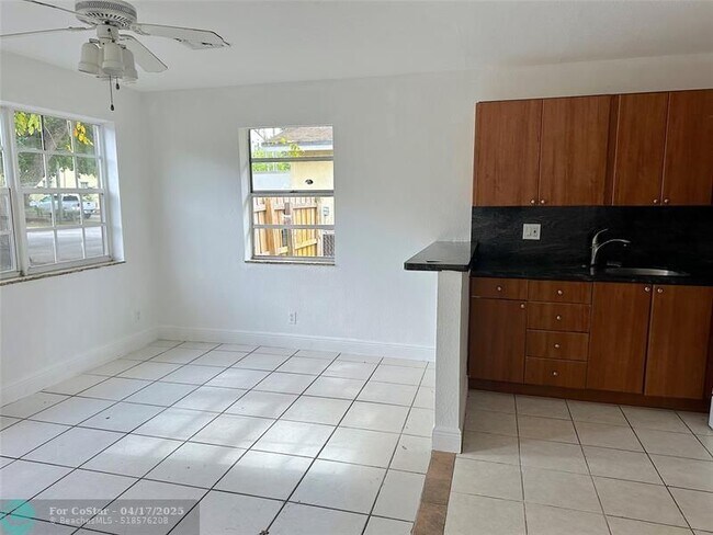 Foto del edificio - 1671 SW 44th Ave